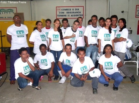 Alunos do Projovem ganham camisa, boné e se preparam para exposição de trabalhos