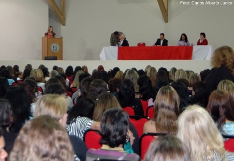 Hoje tem a segunda fase do Seminário de Educação de Aracruz, no auditório do Sesc