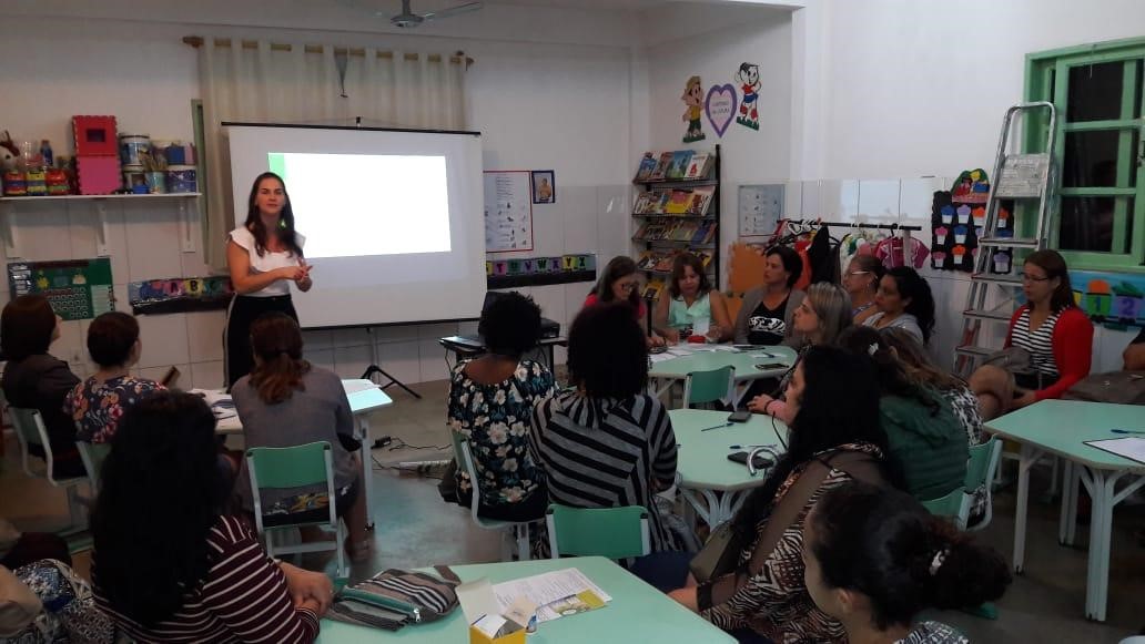 Escola Sustentável em debate no CMEI Tia Anastácia